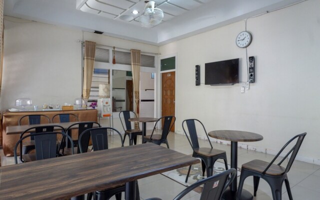 Alam Raya Hotel by RedDoorz