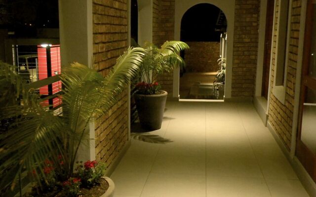 Yalla Yalla Boutique Hotel