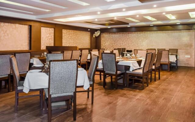 Treebo Red Petal Jalandhar