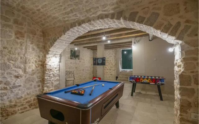 Three-Bedroom Holiday Home in Imotski