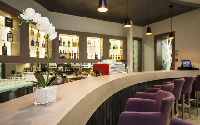Atera Business Suites