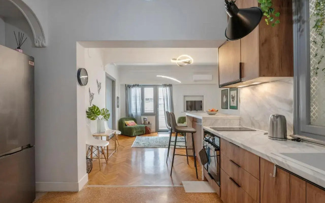 Friends & family 3broom apt, downtown Athens-FIX