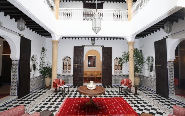 Property With 6 Bedrooms in Rabat, With Terrace and Wifi