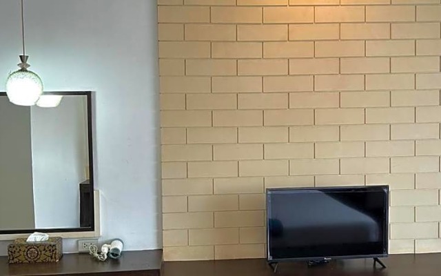 Grand Phranakhon Hotel