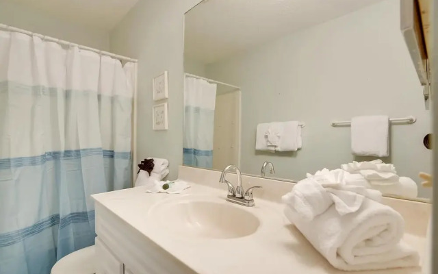Southwind by Book That Condo