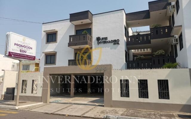 Suites Invernadero Hotel