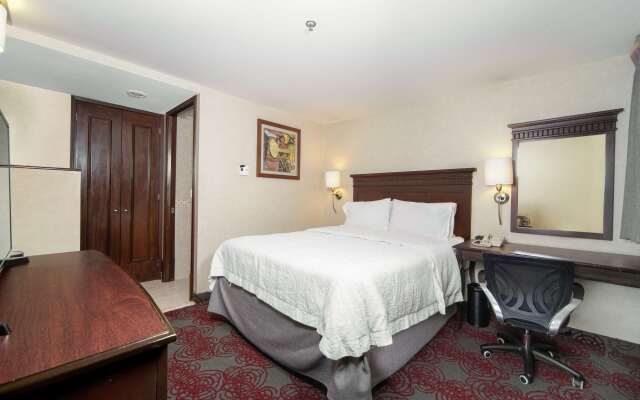 Hampton Inn & Suites Mexico City - Centro Historico