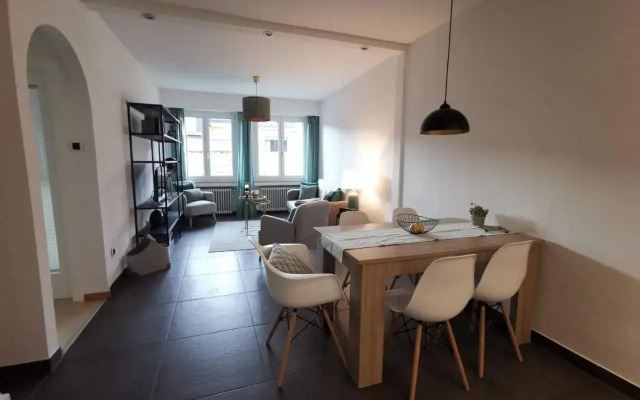 City Apartment 221