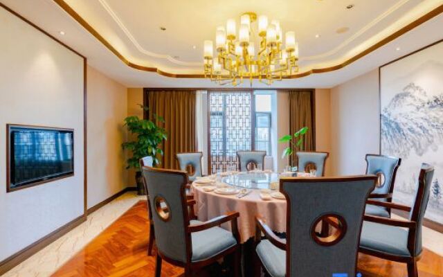 Qing Tian Xin Yue Hotel
