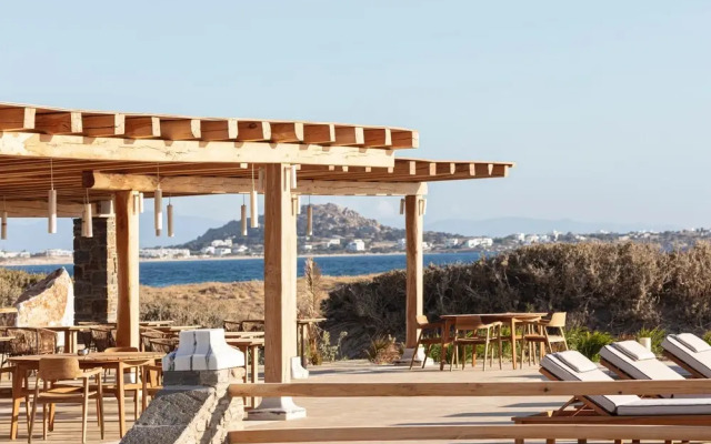 Ammothines Cycladic Suites