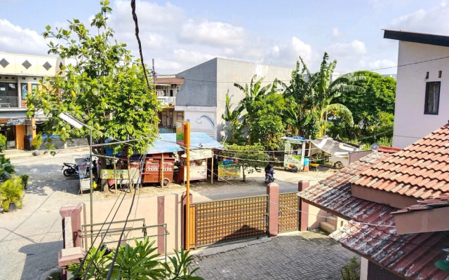 Risqia Homestay Syariah by Cocotel