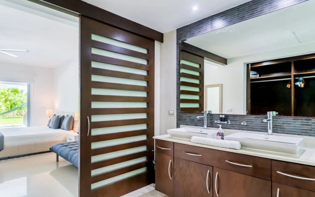 Casa SueÃ±o 2 Bedroom Condo by RedAwning