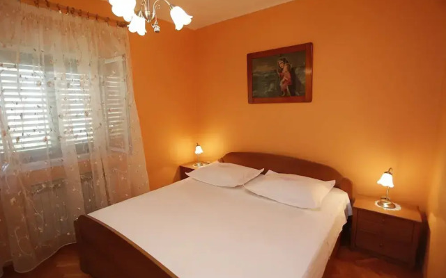 Dina - 3 Bedrooms - A1