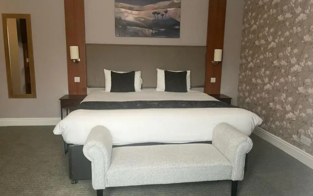 Wheatsheaf Hotel