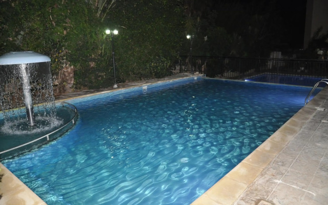 Mariela Hotel Apartments