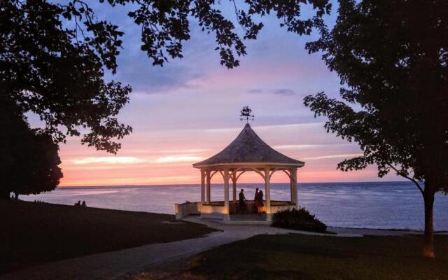 The White House Boutique Bed & Breakfast