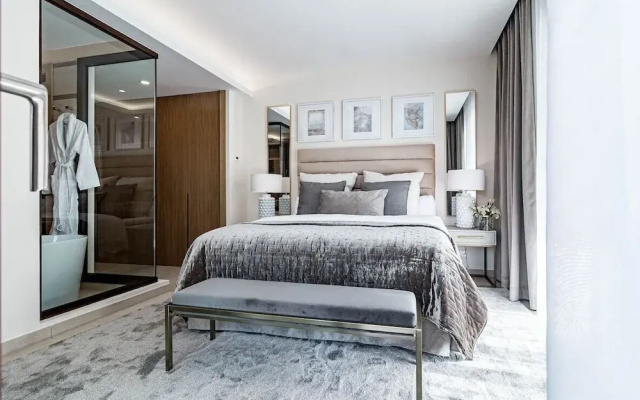 LO - Luxury 3 Bedroom Apartment , Stunning Views