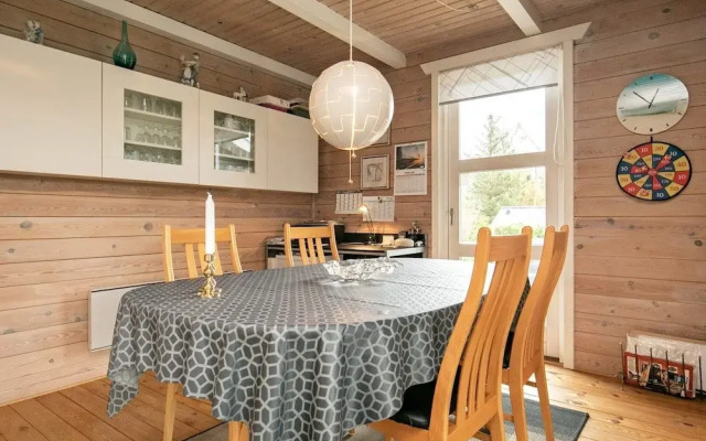 6 Person Holiday Home in Hals