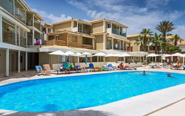 Cameo Beach Resort