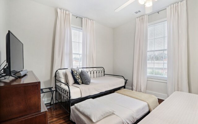 Gallery Stays - Low Country