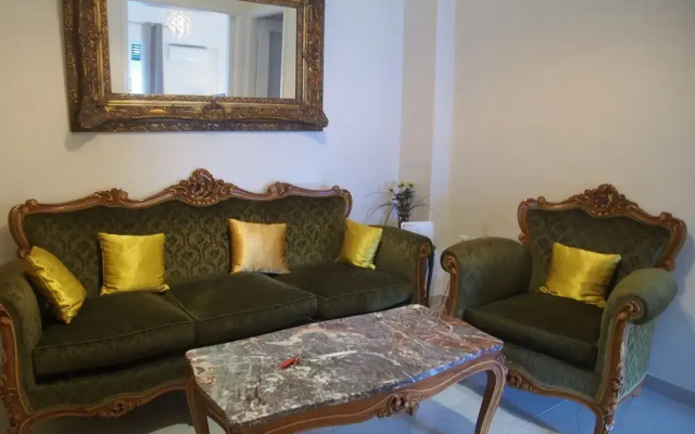 Homely Stay at Acropolis Museum
