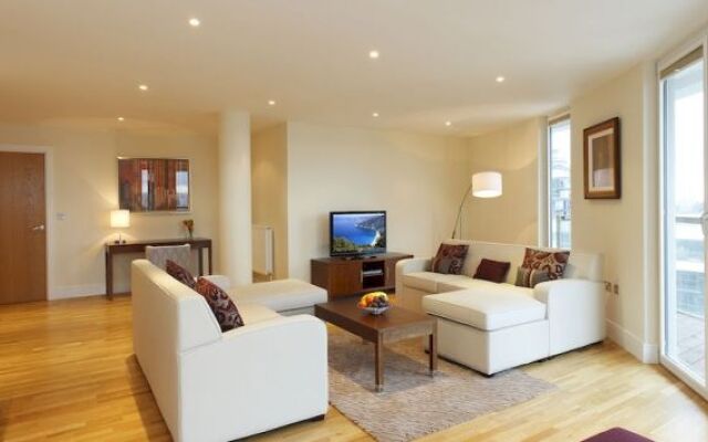 SACO London Canary Wharf