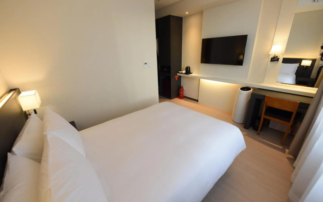 Geoje Art Nouveau Suite Hotel