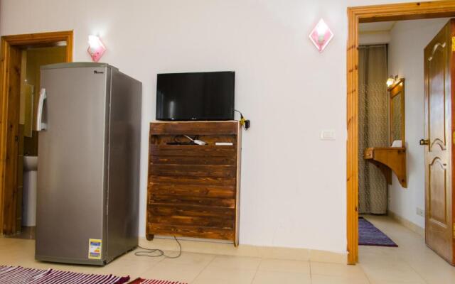 New Yalla Hotel