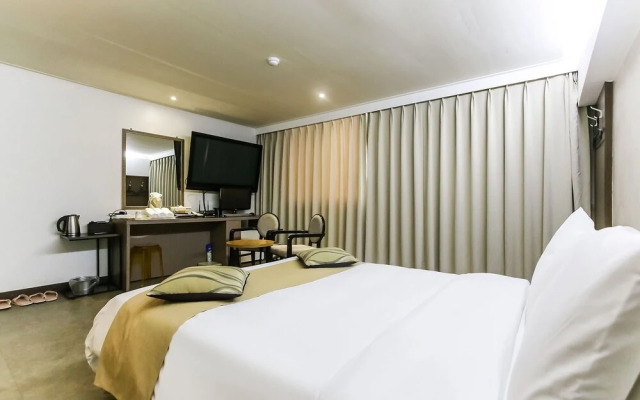 Yeoju Reverse Hotel