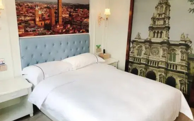 Yiwu Defeng Hotel