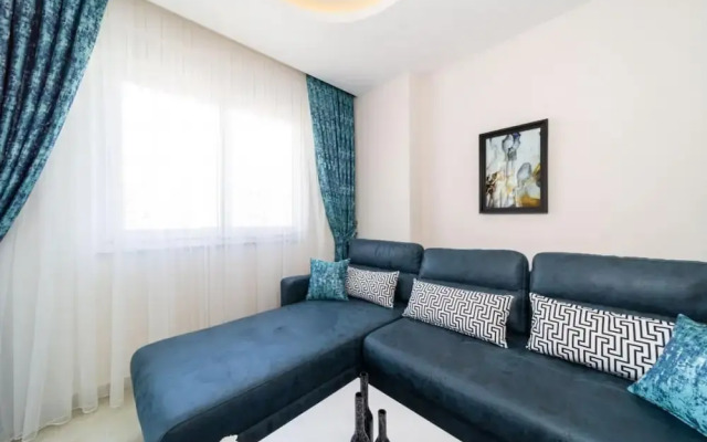 Pleasant Flat Near Beach With Balcony in Alanya