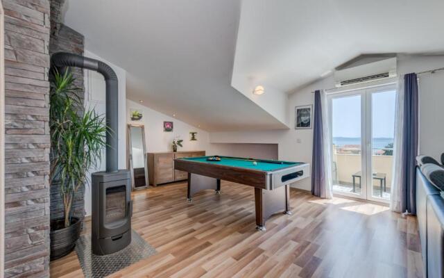 SUMMER ORCHID - Spacious Duplex By The Beach & PS5