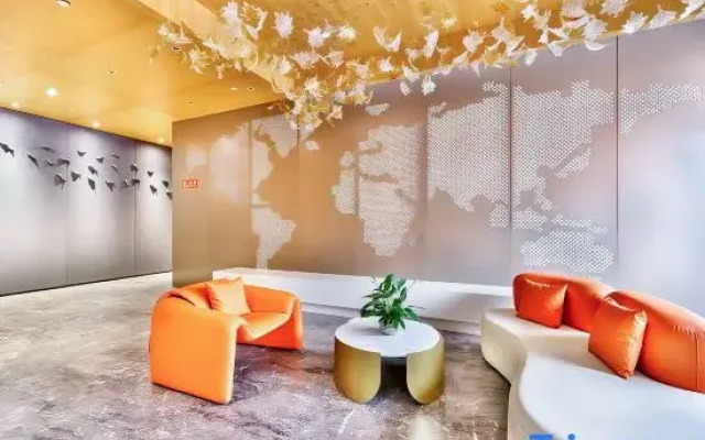 Luoyang Bokehui International Hotel (Longmen High-speed Railway Station Sports Center)
