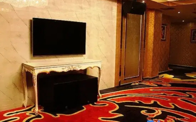 Haiwang Hongya Hot Spring Hotel