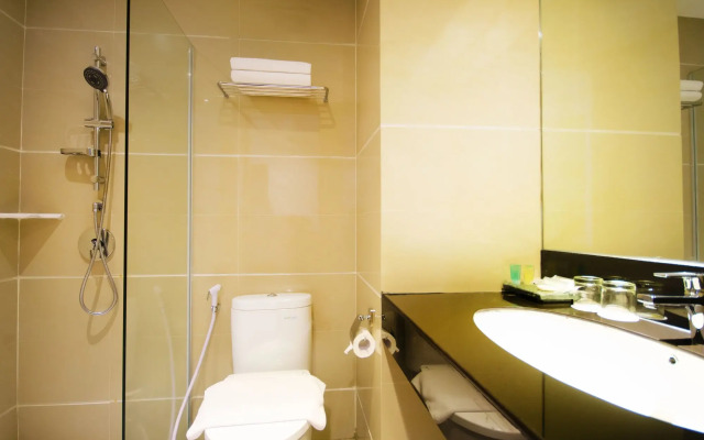 Ayola First Point Hotel Pekanbaru