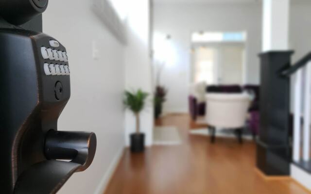 Applause Guest House