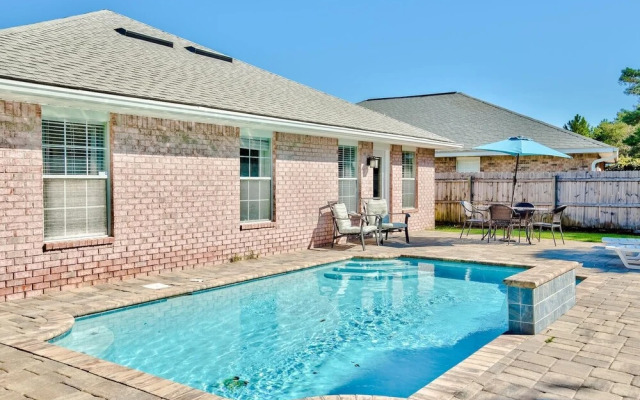 Salty Seas 405 Sandy Cay