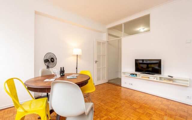 Feel Porto Stylish Flat IV