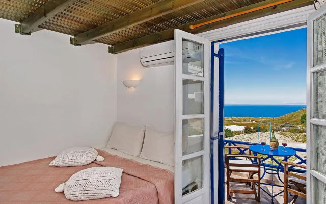 Villa Pezoula Santorini
