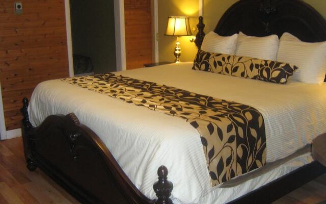 Parkway Motel & European Lodges