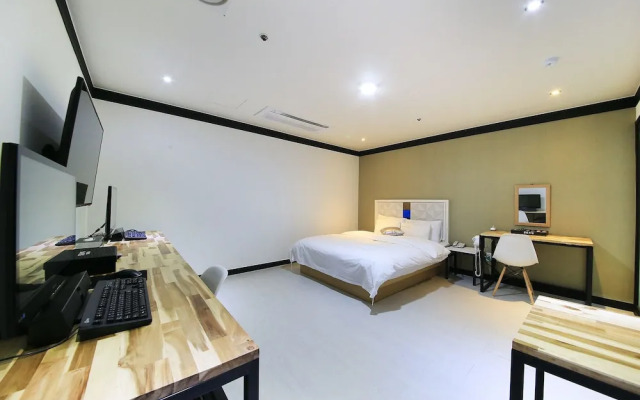 Suwon Yeongtong SG Hotel