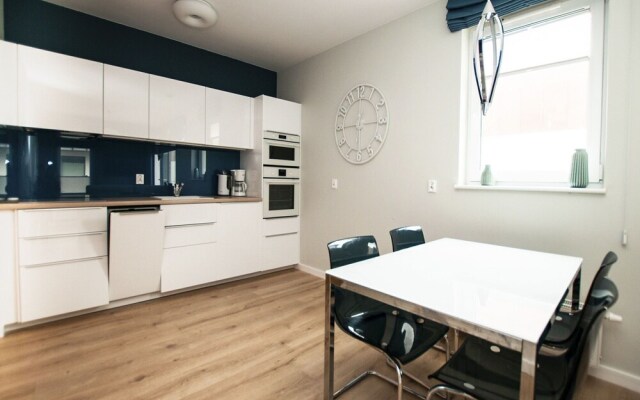 Modern Apartment in Kolobrzeg With Balcony