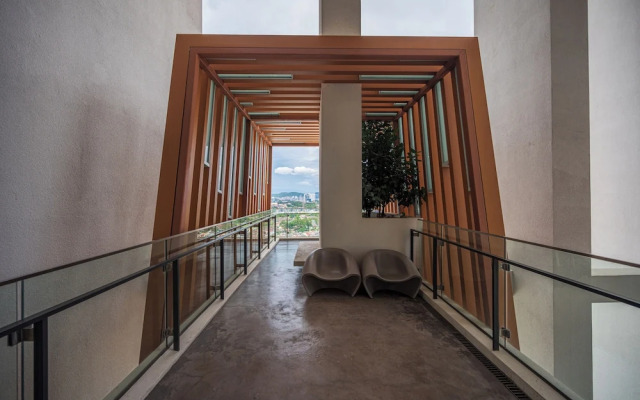 HighPark Suites by Airhost