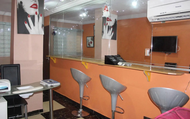 Avital Suites And Resort
