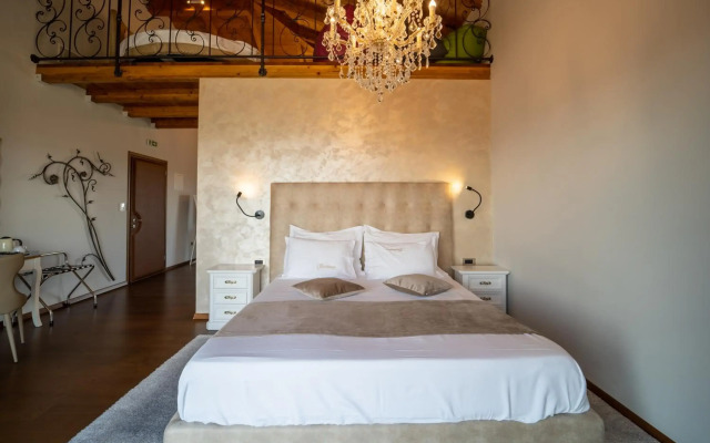 Wine Residence Cattunar
