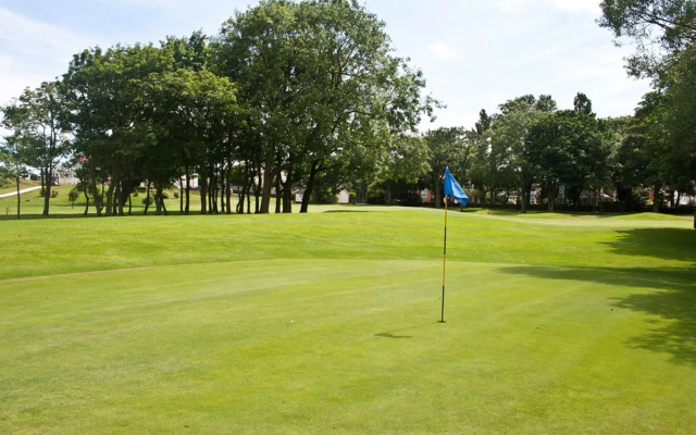 North Shore Hotel & Golf Club