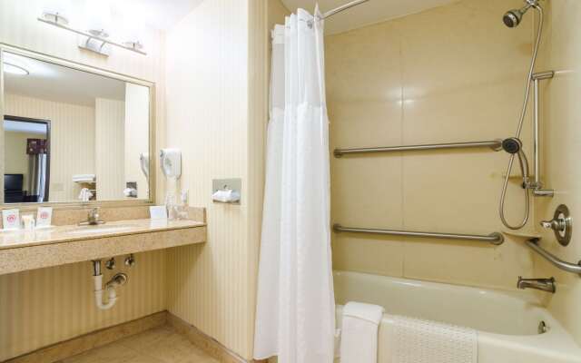 Comfort Suites Salina South