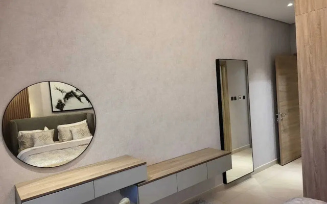 Апартаменты Mirdif Hills Apartaments