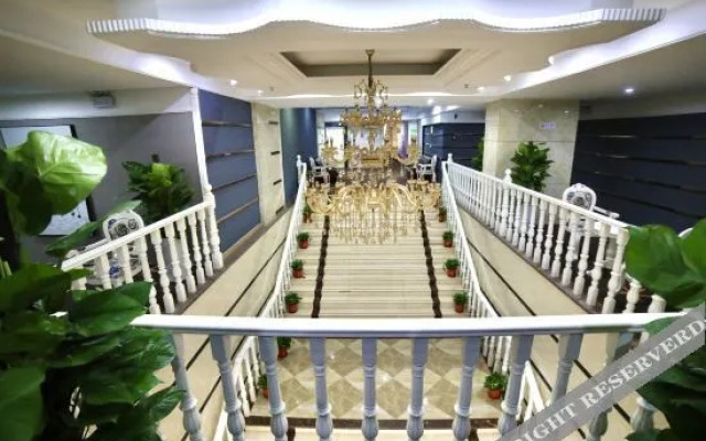 Mai Guo Light House Hotel