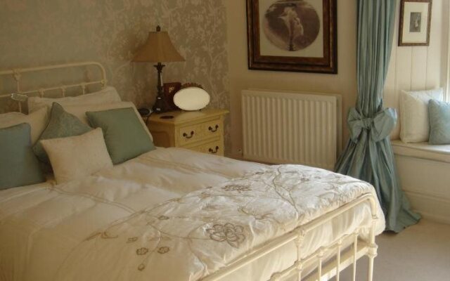 Littlebank Guest House